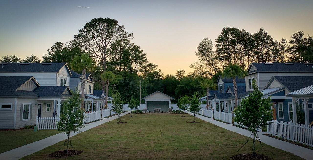 88th Street Cottages - Photo 4 of 35