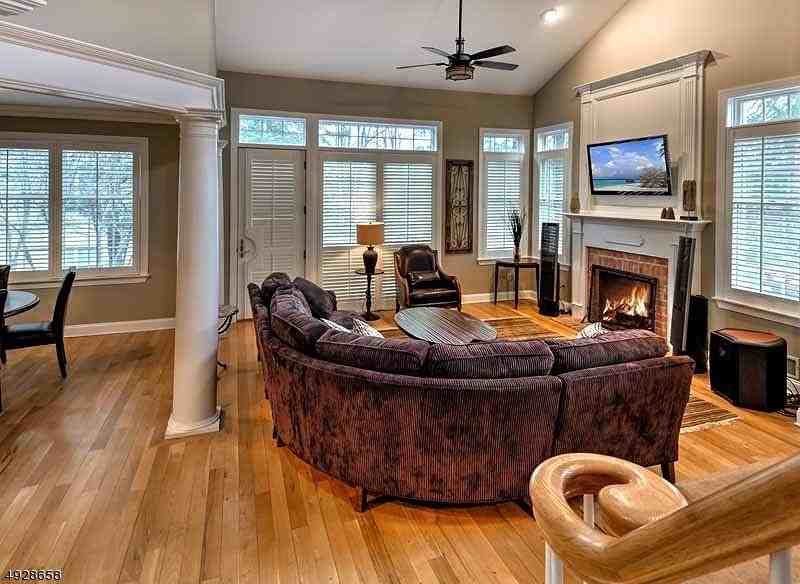 8 Ashington Club Rd - Photo 3 of 20