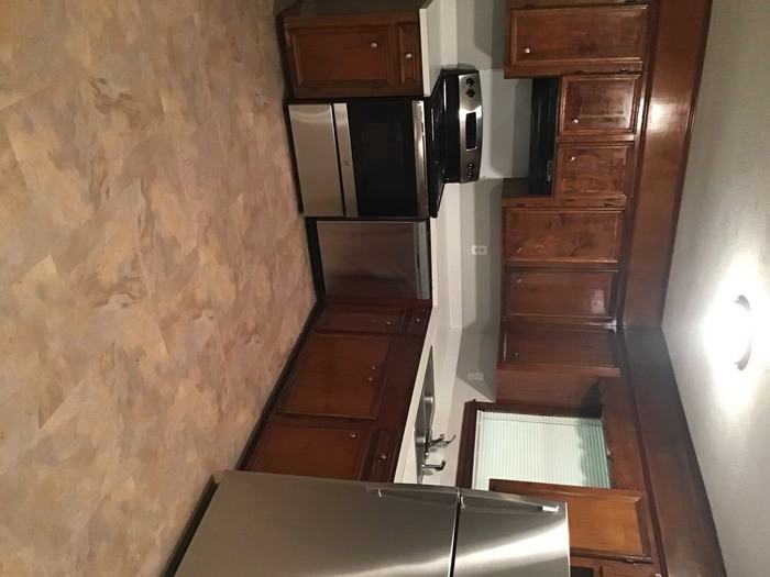 2028 Gloria Dr - Photo 3 of 7