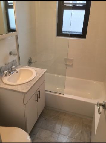 240 E 82nd St #20G - Photo 6 of 7