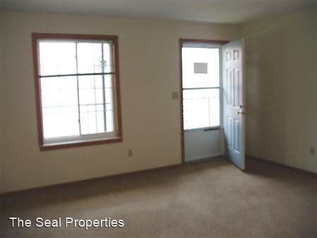 Clyde Crossing - Photo 2 of 6