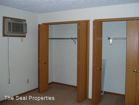 Clyde Crossing - Photo 3 of 6