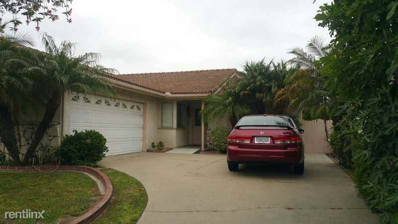 4925 Ironwood Ave - Photo 2 of 9