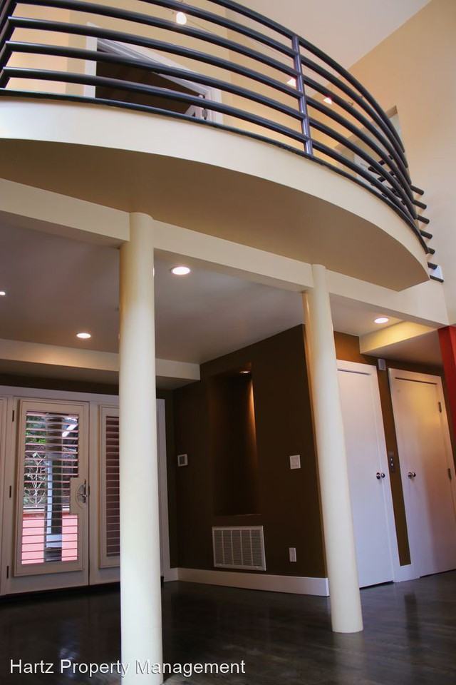 6940 Charing Cross Rd - Photo 3 of 27