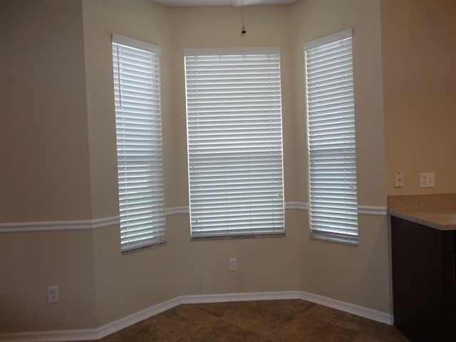 1415 Loretto Cir - Photo 3 of 9