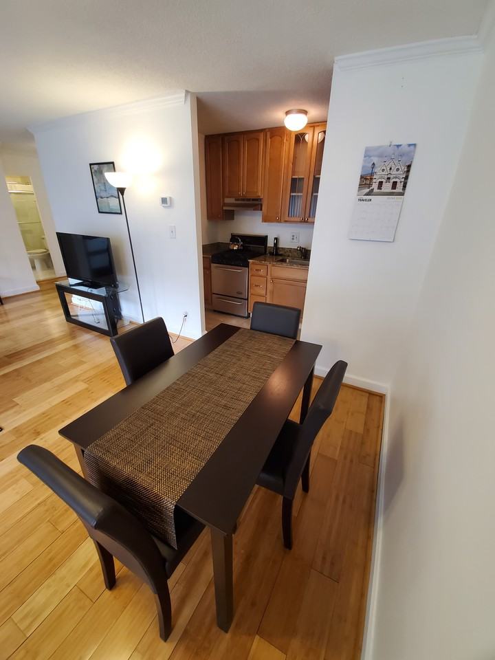 1301 South Arlington Ridge Road #209 - Photo 6 of 13