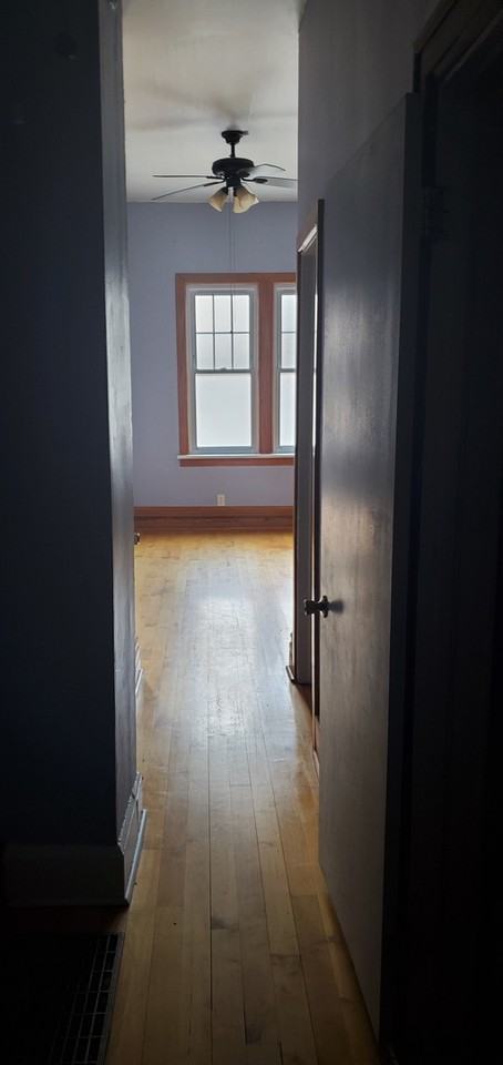 2327 W Belmont Ave Unit 1