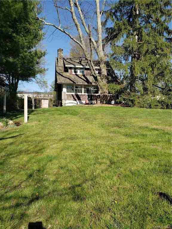 3536 Gomer St - Photo 3 of 12