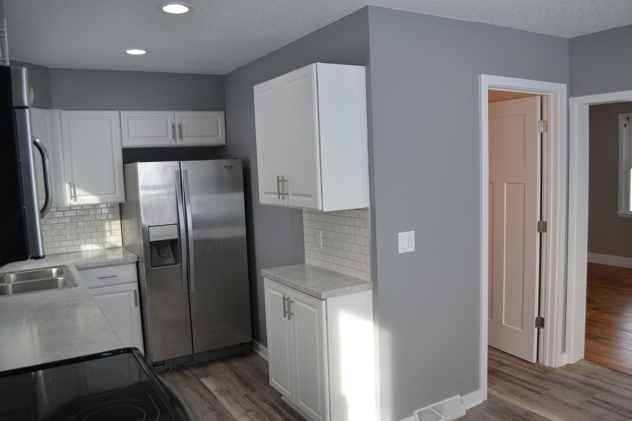 705 Percival Avenue - Photo 3 of 15