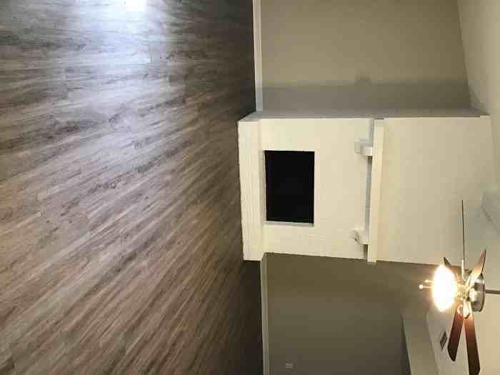 303 Shenandoah Rd N - Photo 2 of 7