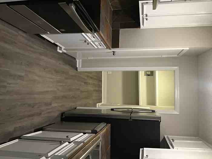 303 Shenandoah Rd N - Photo 3 of 7