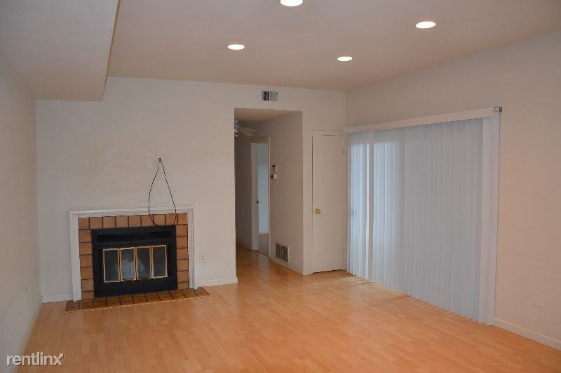 1420 Foothill Meadows Ct - Photo 3 of 23