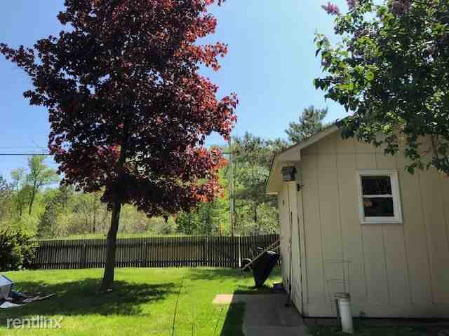 4111 Woodland Ave - Photo 2 of 7