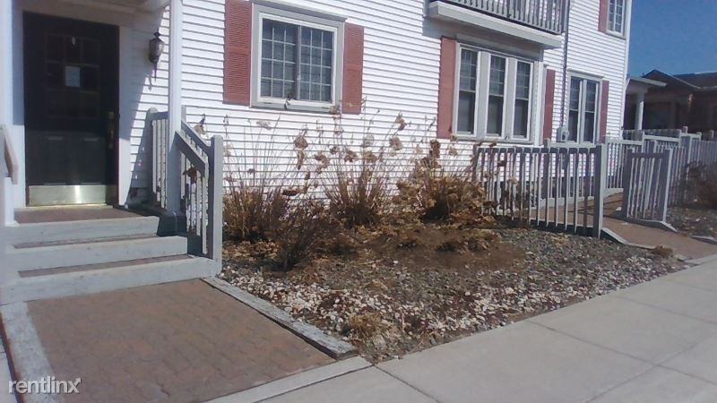 103 Northwestern Dr - Photo 2 of 11