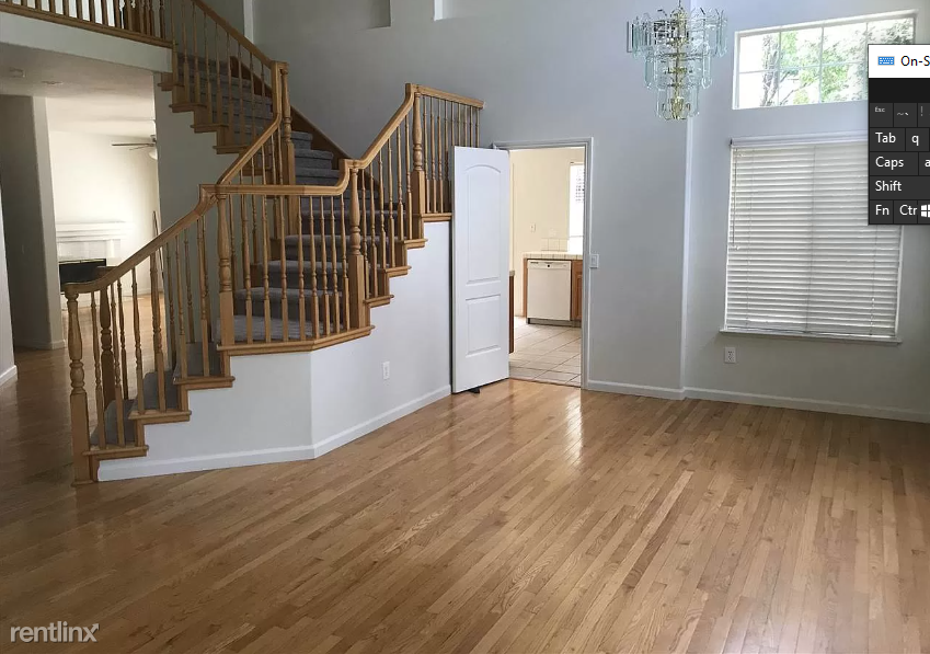 689 Apple Hill Dr - Photo 2 of 7