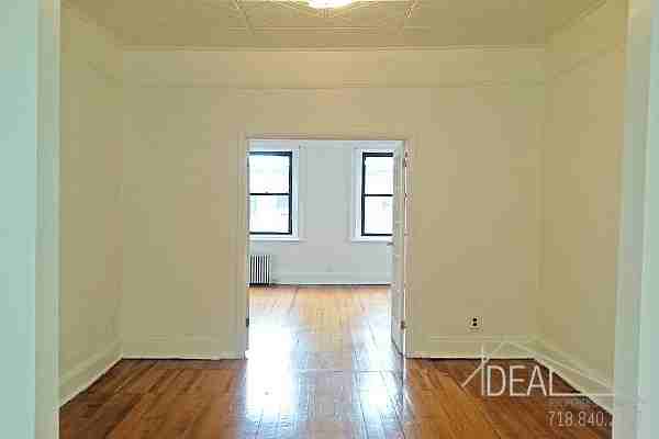 476 Henry St - Photo 3 of 11