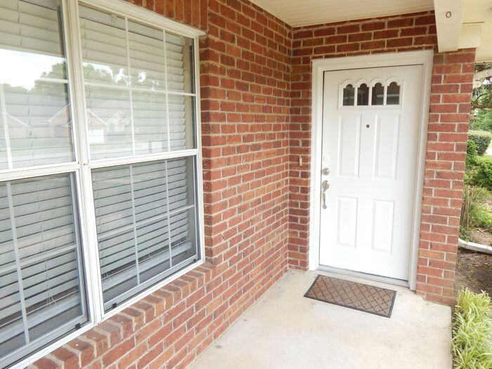 3303 Lexington Dr - Photo 2 of 18