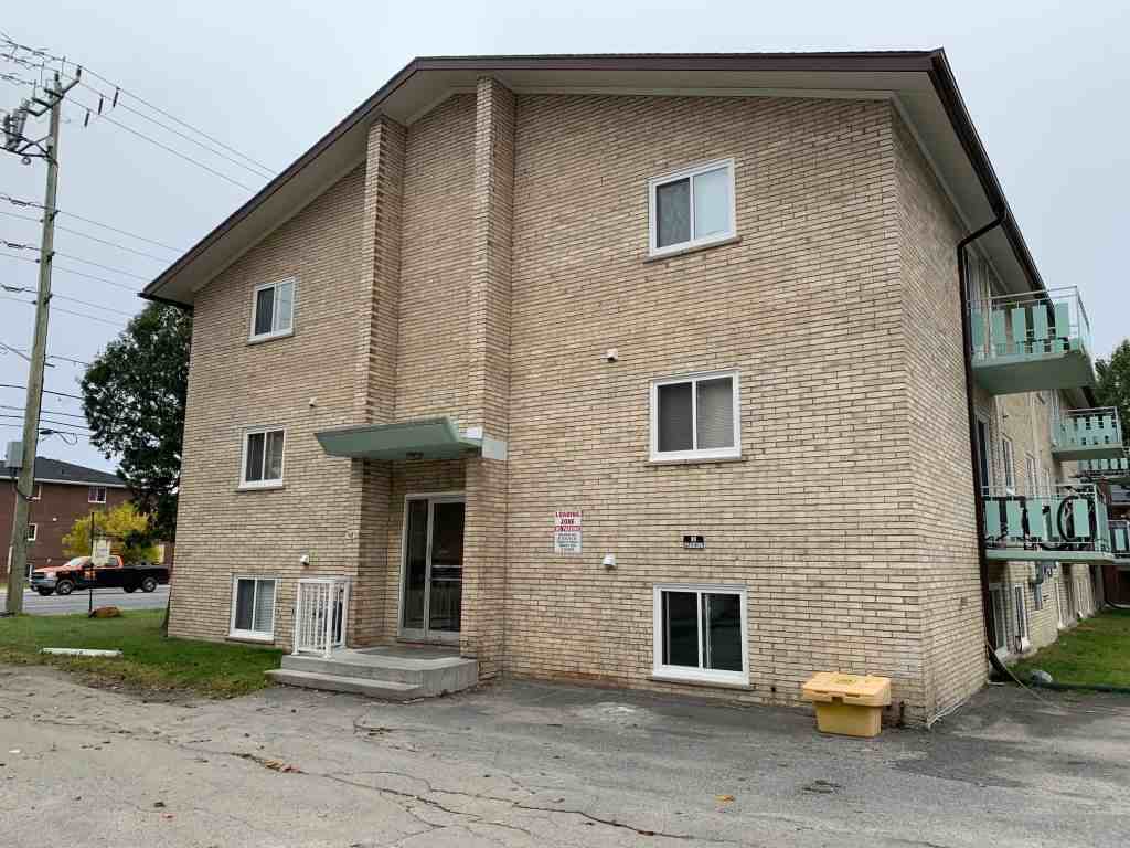 Ivanhoe Place Apartments 687 Barrydowne Rd, Greater Sudbury, ON P3A