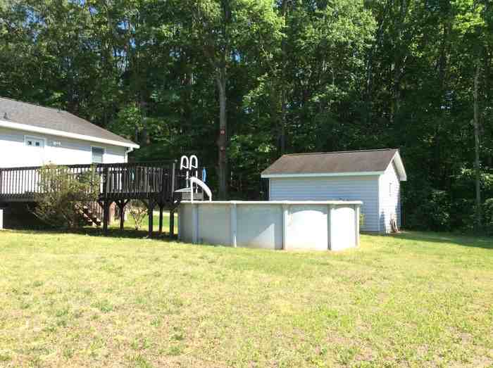 251 Oak St - Photo 3 of 12