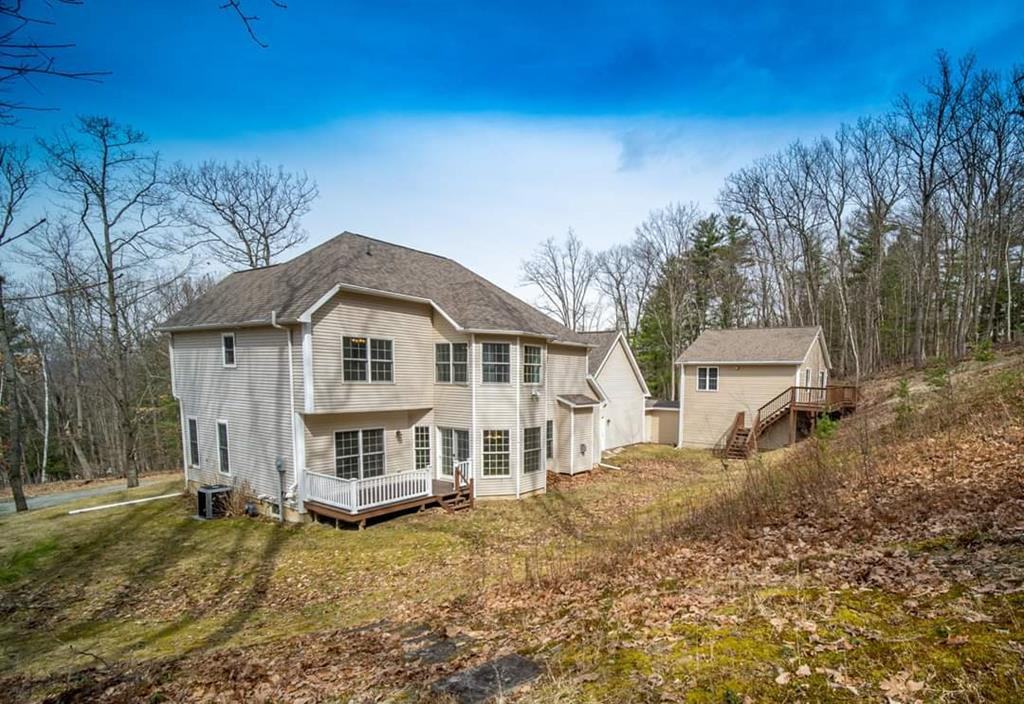 1107 Queen Esther Dr - Photo 2 of 24