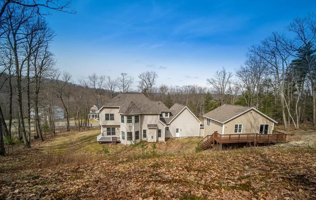 1107 Queen Esther Dr - Photo 3 of 24