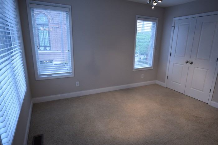515 E New York St - Photo 3 of 21