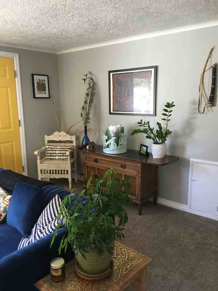 7915 Southeast Henderson Street - Photo 2 of 10