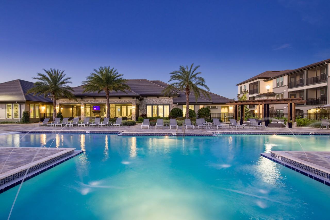 Lantower Grande Pines - Photo 2 of 28