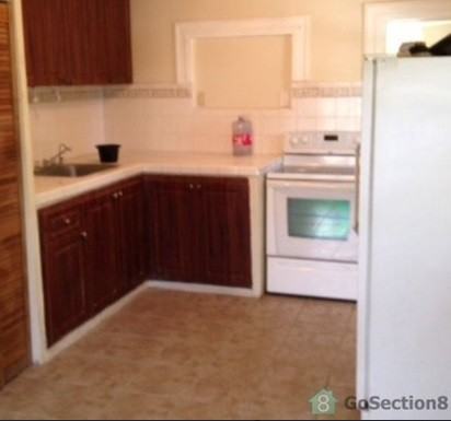 1920 Nw 47th St - Photo 3 of 4