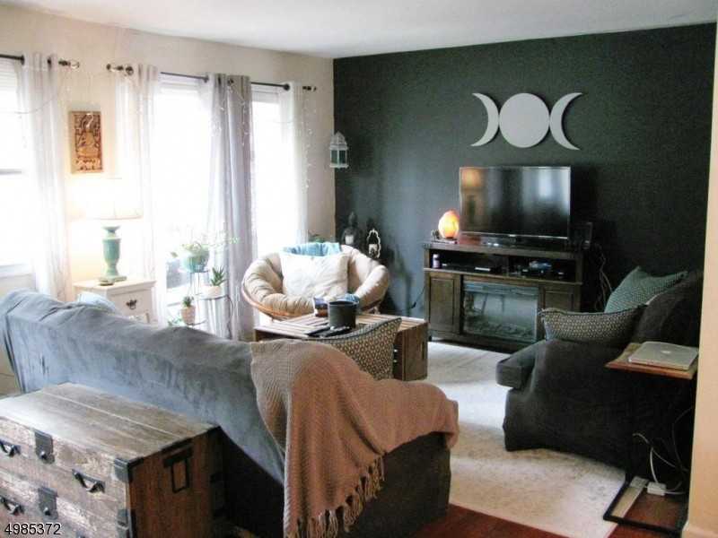 1909A Stonegate Ln - Photo 2 of 7