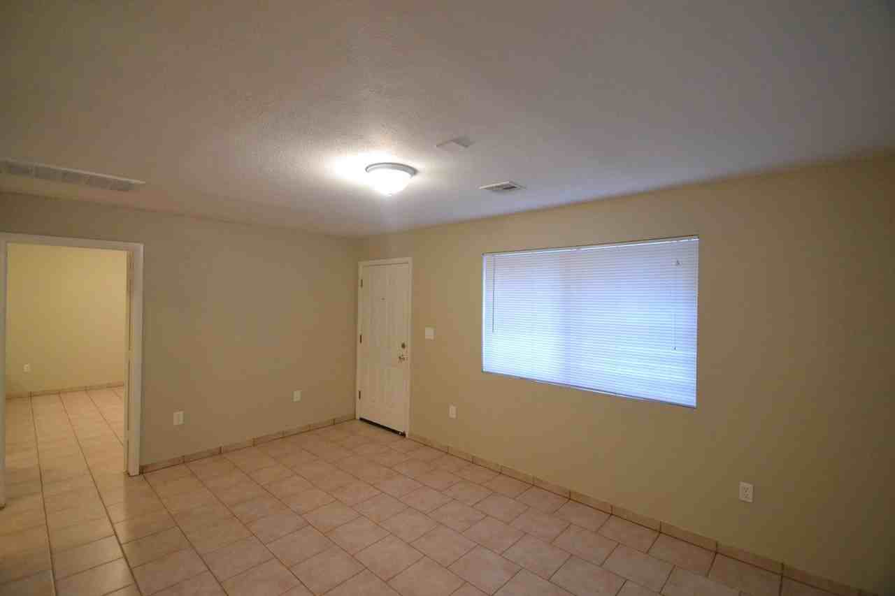 1961 E Don Carlos Ave #2 - Photo 2 of 11