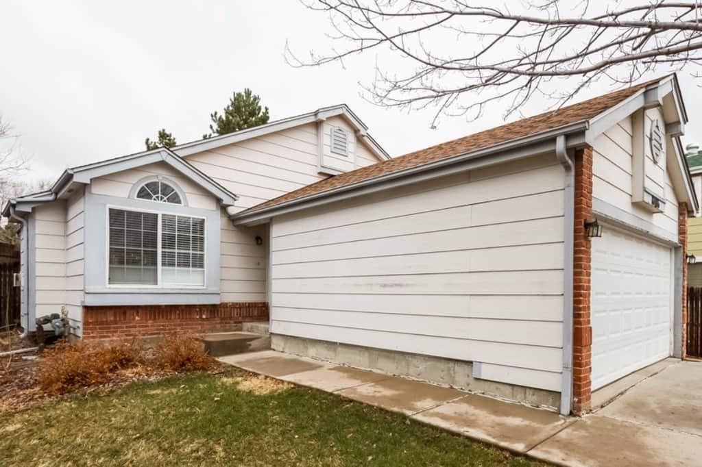 17686 E Brunswick Pl - Photo 2 of 9