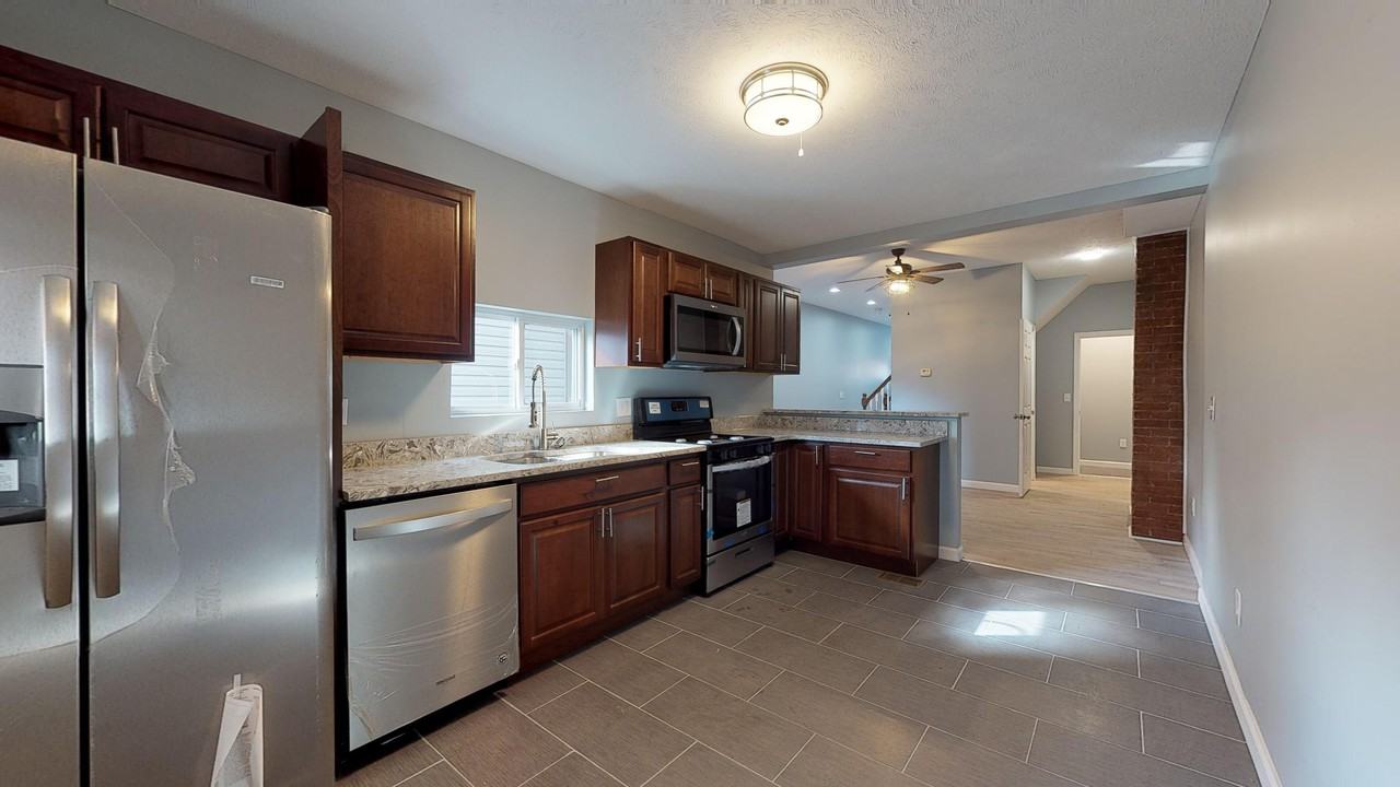 420 Borland Street - Photo 2 of 20