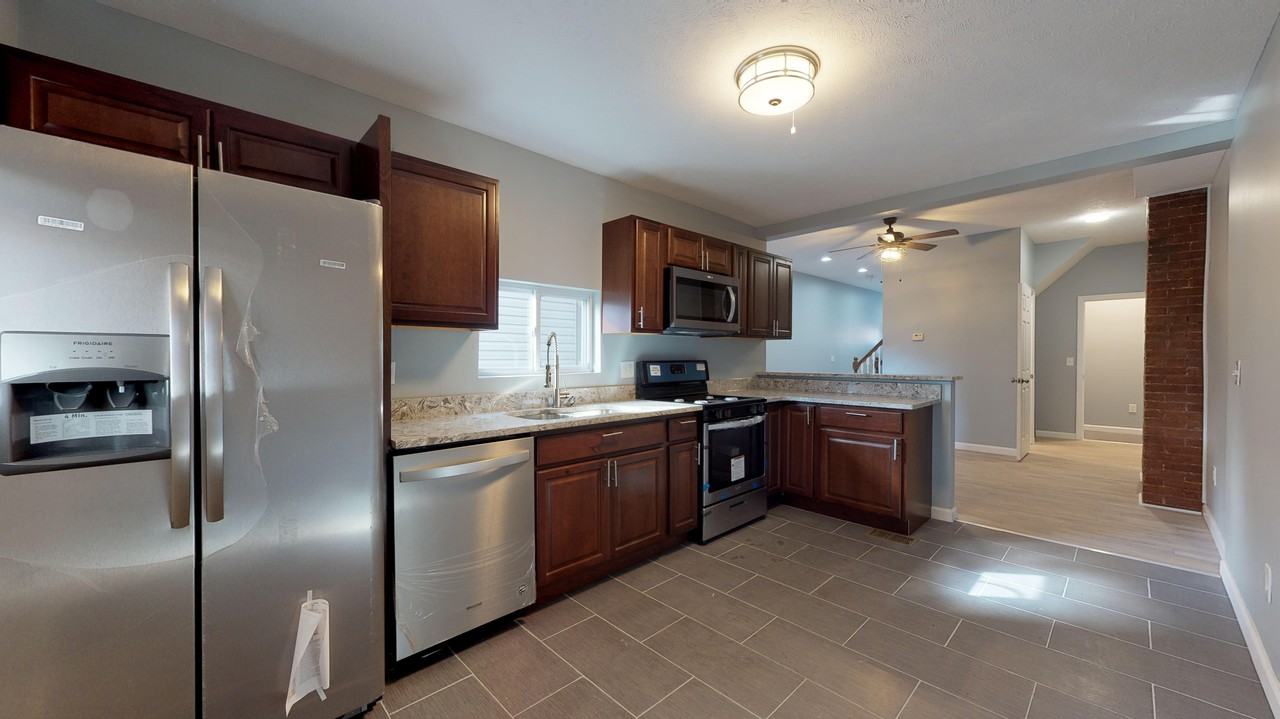 420 Borland Street - Photo 3 of 20