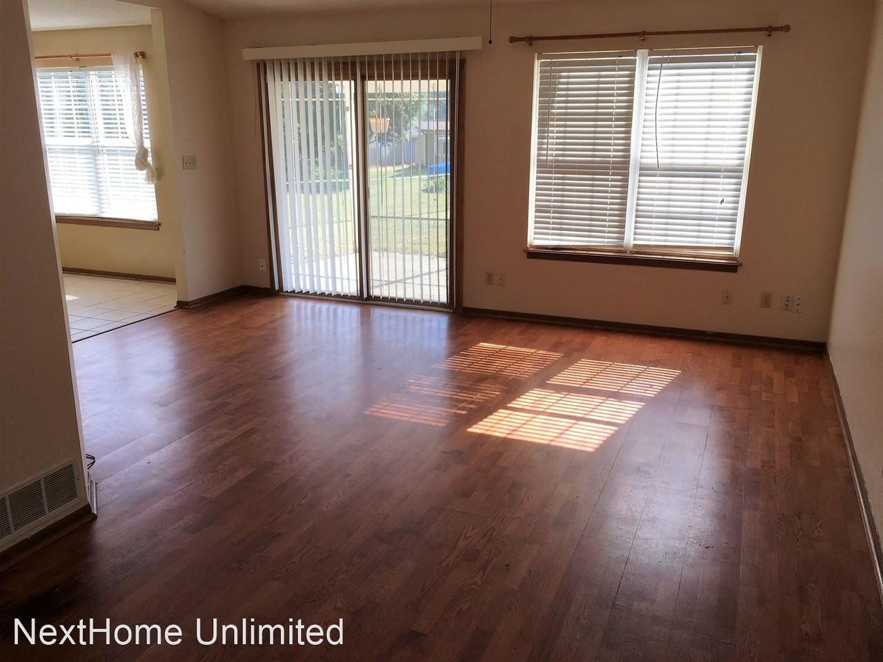 324 Palomino Ln - Photo 3 of 17