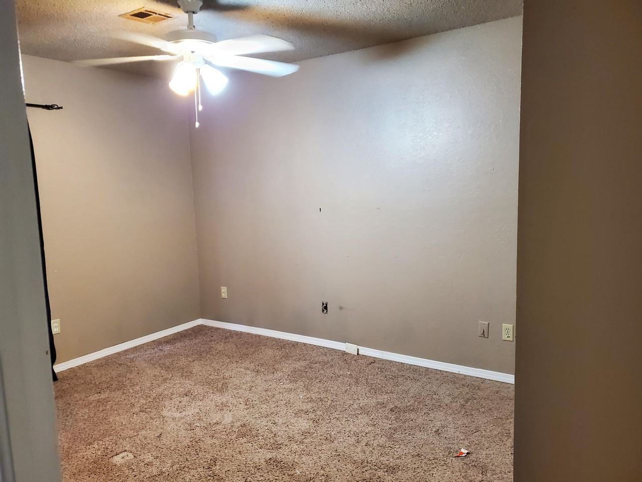 8213 Curtis Ter - Photo 3 of 14