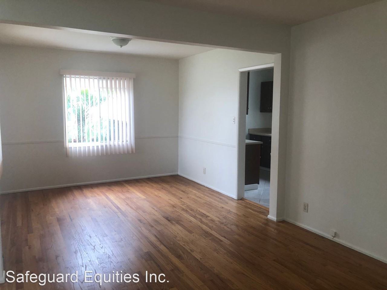 4129 Hackett Ave - Photo 3 of 9