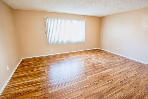 919 S Flower St #02 - Photo 3 of 6