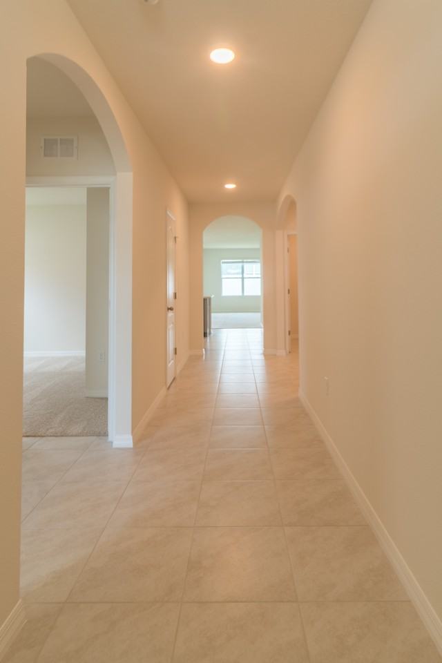 462 St Georges Cir - Photo 2 of 17