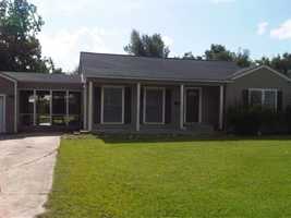 featured image of 6346 Monroe St