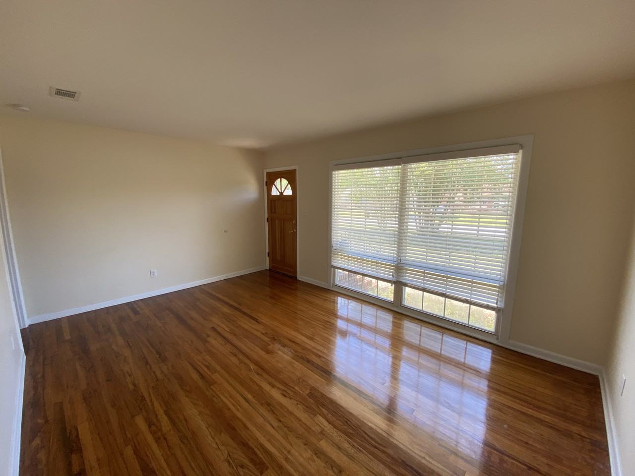 3720 Whispering Pines Dr - Photo 3 of 25