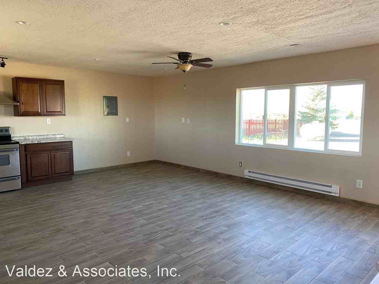 68 Turquoise Trail Ct - Photo 2 of 12