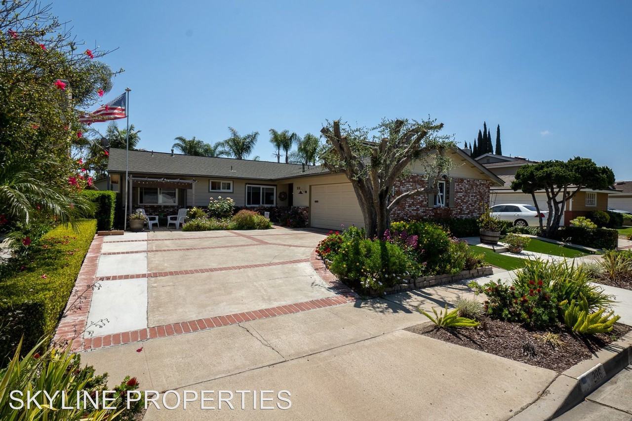 236 Harvard Ln - Photo 2 of 33