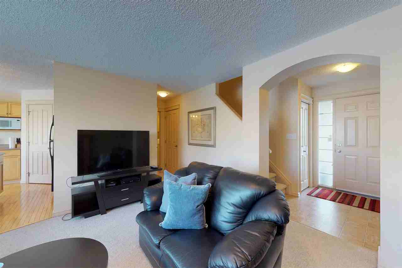 8914 7 Ave Sw - Photo 2 of 50