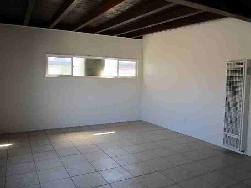 625 Grove St Ne - Photo 2 of 8