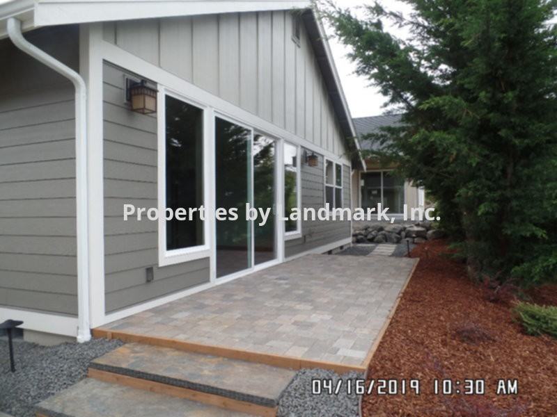 101 Village Grn - Photo 3 of 15