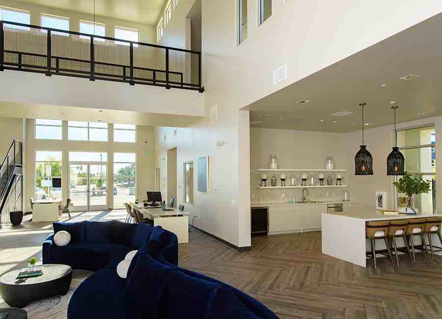 Strada 1200 - Photo 2 of 35