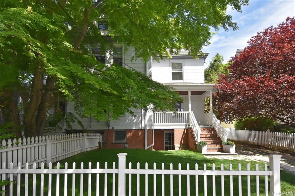 13 S Ferris St - Photo 2 of 26