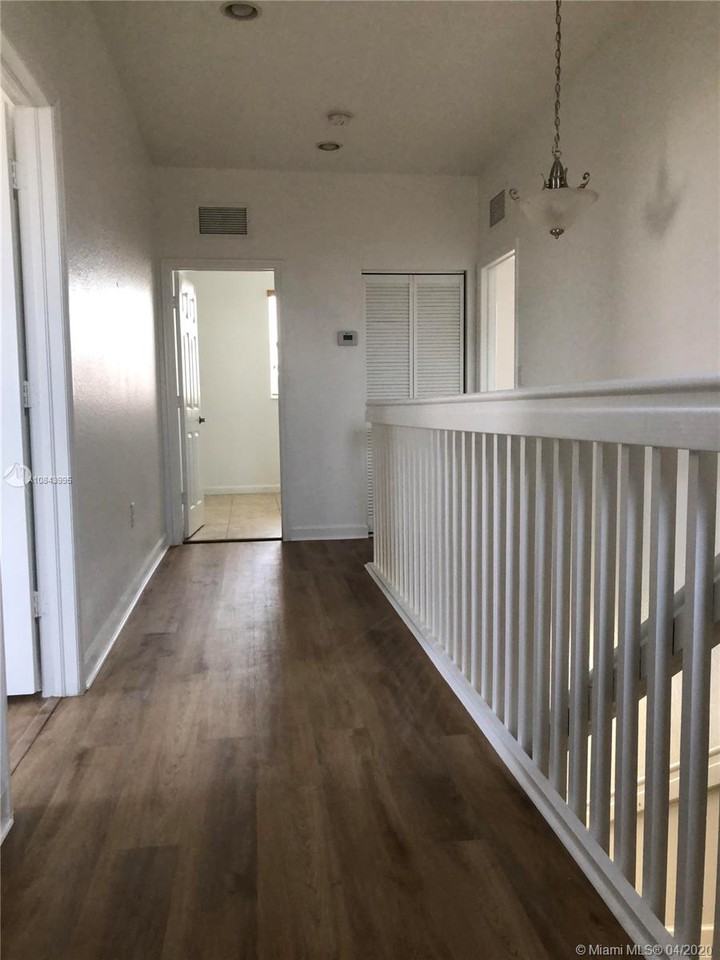 9283 Southwest 172nd Avenue - Photo 3 of 4