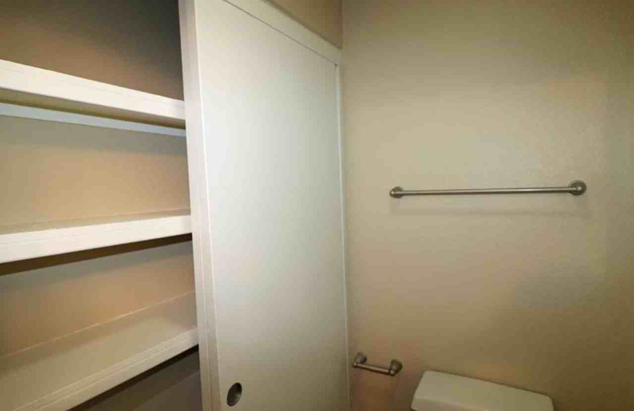 Greenhouse - Photo 7 of 21